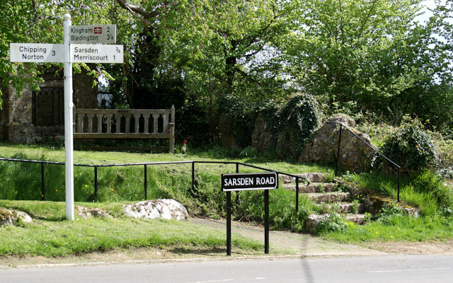 The robbed stones, Churechill churchyard